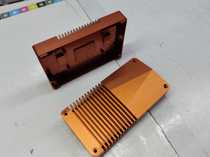 獨特外觀，頂級質感：定制CNC鍵盤外殼(鍵盤加工外包)(圖1)